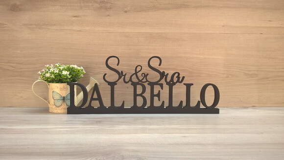 Nome em mdf - Peça de mesa Sr e Sra com Sobrenome