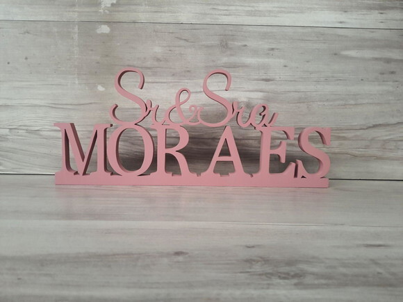 Nome em mdf - Peça de Mesa Sr e Sra com Sobrenome