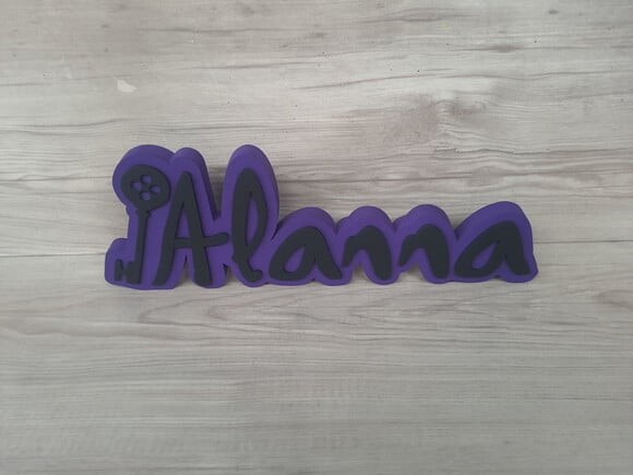 Nome em mdf - Peça de Mesa Tema Coraline - Alanna - 12 cm