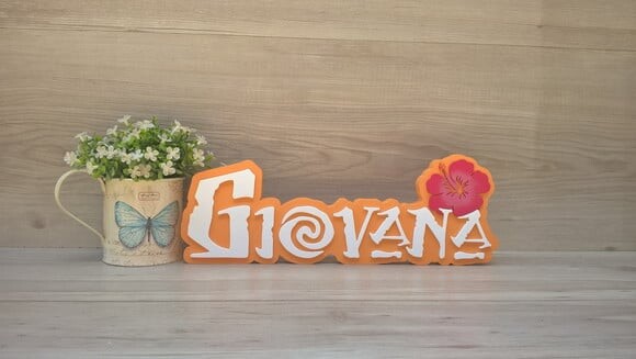 Nome em MDF - Peça de mesa Tema MOANA - Giovana 12 cm