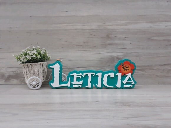 Nome em MDF - Peça de mesa Tema MOANA - Leticia 12 cm