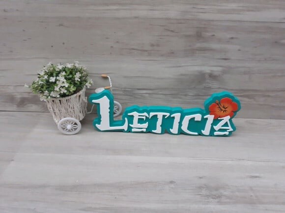 Nome em MDF - Peça de mesa Tema MOANA - Leticia 12 cm