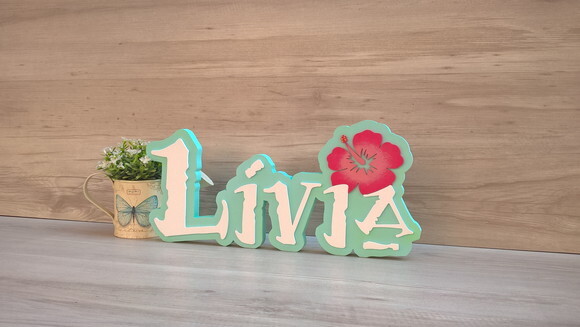Nome em MDF - Peça de mesa Tema MOANA - Lívia 18 cm