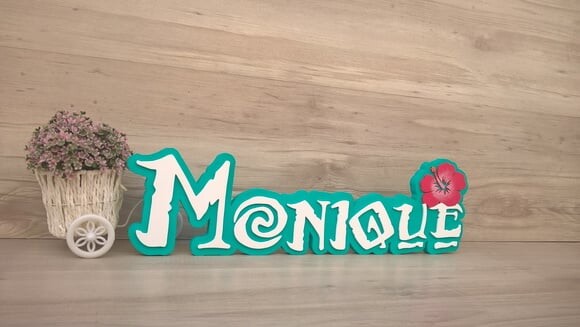 Nome em MDF - Peça de mesa Tema MOANA - Monique 15 cm