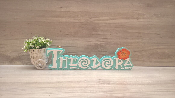 Nome em MDF - Peça de mesa Tema MOANA - Theodora 12 cm