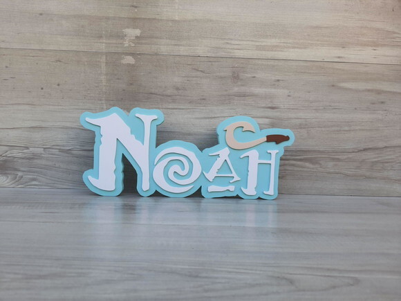 Nome em mdf - Peça de Mesa Tema Moana/ Maui - Noah - 15 cm