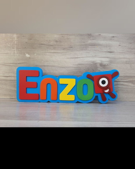 Nome em mdf - Peça de Mesa Tema Numberblocks - Enzo 10 cm