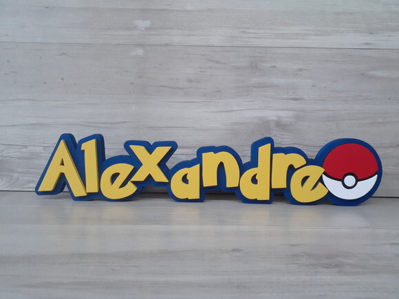 Nome Em Mdf - Peça De Mesa Tema Pokemon - Alexandre - 10 Cm