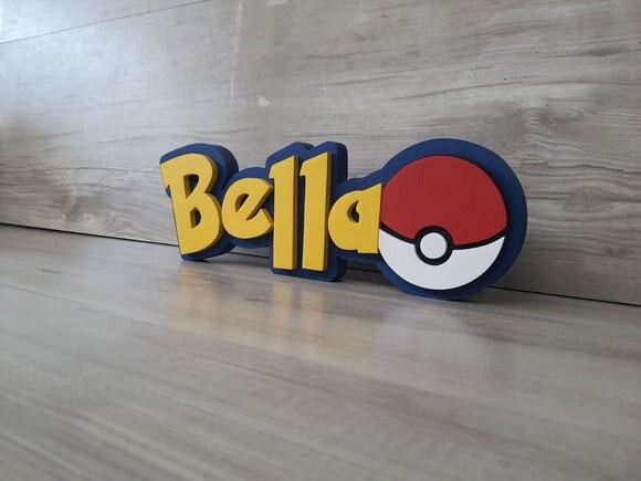 Nome em mdf - Peça de Mesa Tema Pokemon - Bella 10 cm