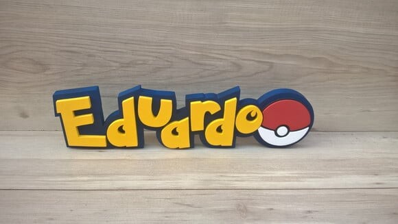 Nome em MDF - Peça de mesa Tema POKEMON - Eduardo - 10 cm