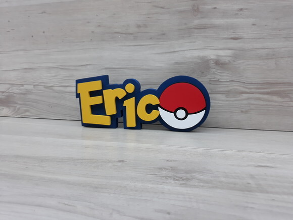 Nome em MDF - Peça de mesa Tema POKEMON - Eric - 10 cm