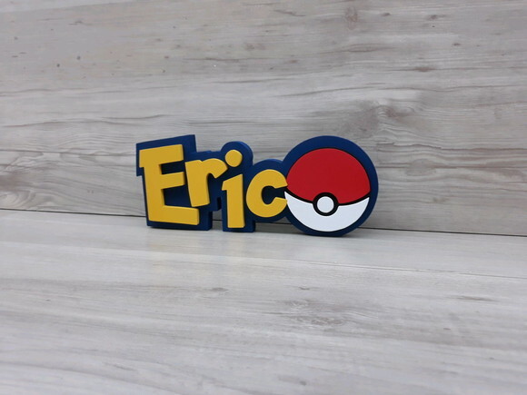 Nome em MDF - Peça de mesa Tema POKEMON - Eric - 10 cm