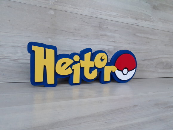 Nome em mdf - Peça de Mesa Tema Pokemon - Heitor - 10 cm