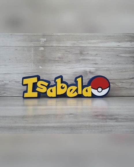 Nome em mdf - Peça de Mesa Tema Pokemon - Isabela - 10 cm
