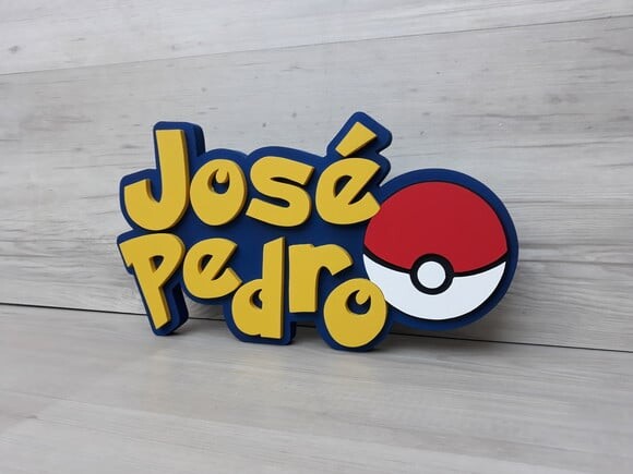 Nome em MDF - Peça de mesa Tema POKEMON - José Pedro 18 cm