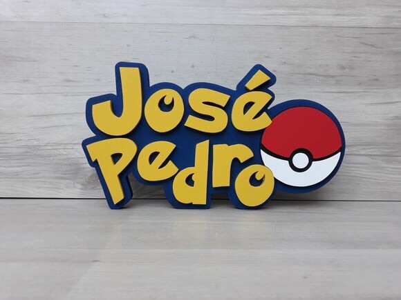 Nome em MDF - Peça de mesa Tema POKEMON - José Pedro 18 cm
