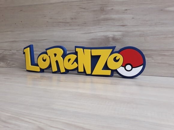Nome em mdf - Peça de Mesa Tema Pokemon - Lorenzo - 10 cm