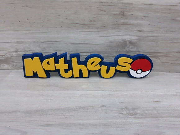 Nome Em Mdf - Peça De Mesa Tema Pokemon - Matheus - 10 Cm