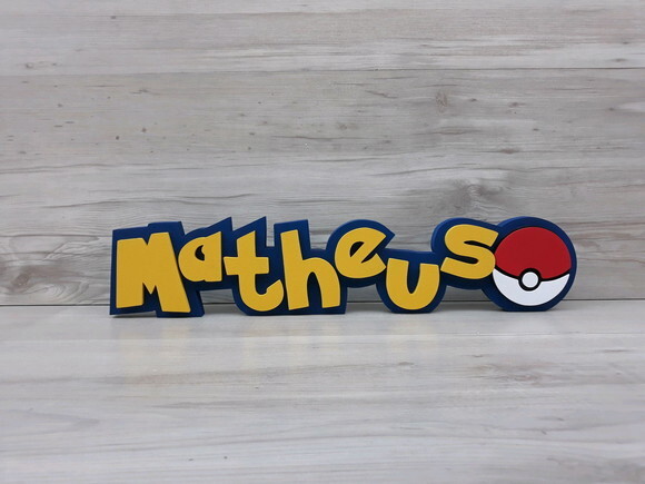 Nome Em Mdf - Peça De Mesa Tema Pokemon - Matheus - 10 Cm