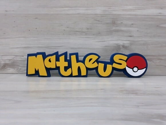 Nome Em Mdf - Peça De Mesa Tema Pokemon - Matheus - 10 Cm
