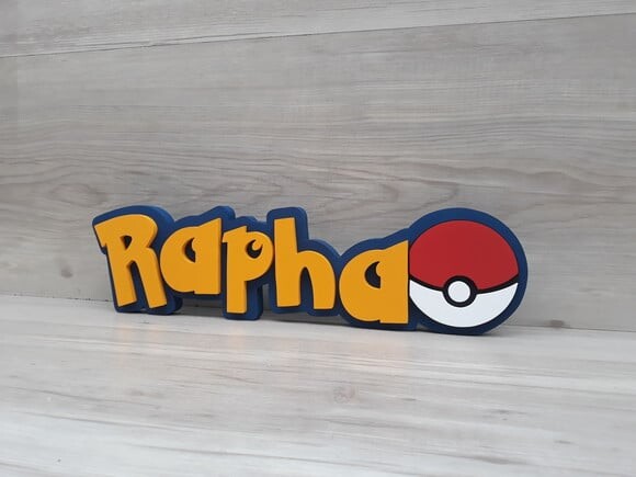 Nome em MDF - Peça de mesa Tema POKEMON - Rapha 10 cm