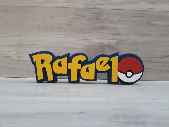 Nome em MDF - Peça de mesa Tema POKEMON - Rafael 10 cm