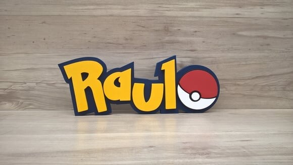 Nome em MDF - Peça de mesa Tema POKEMON - Raul - 13 cm