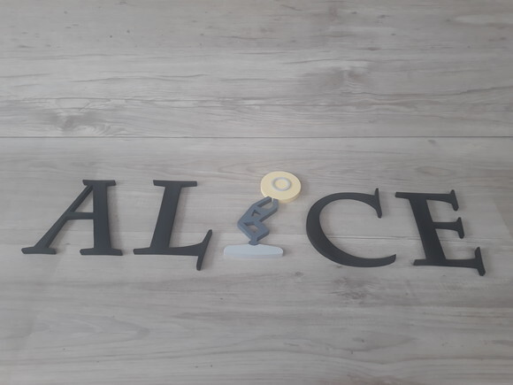 Nome em mdf de Parede PERSONALIZADO PIXAR - Alice - 20 cm