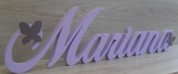 Nome mesa em MDF Mod BOP c/ aplique Borboleta -Mariana 13 cm
