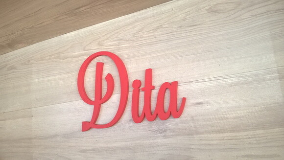 Nomes de Parede em MDF - Linha LS - Dita 20 cm