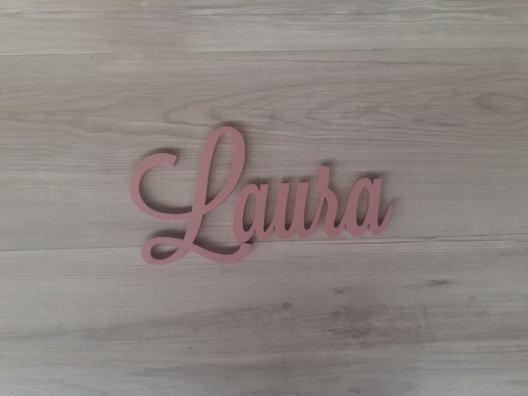 Nomes de Parede em mdf - Linha Ls - Laura 15 cm