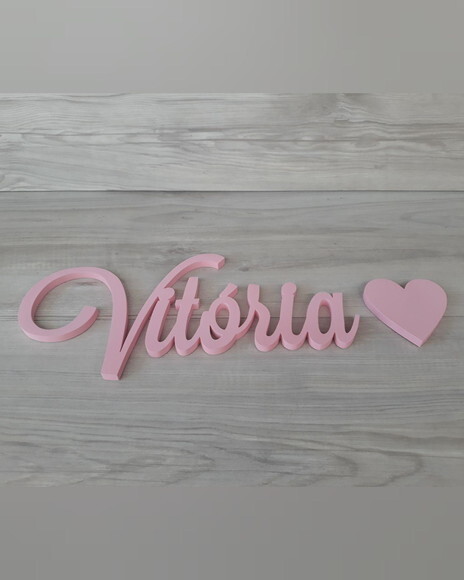Nomes de Parede em mdf - Linha Ls - Vitória + Coração