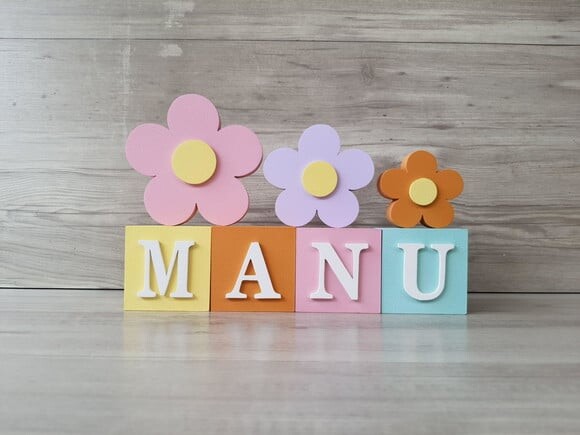 Nomes em Cubos - Mod. Clássico - 6 x 6 x 6 cm - 4 Letras