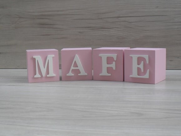 Nomes em Cubos - Mod. Clássico - 6 x 6 x 6 cm - 4 Letras