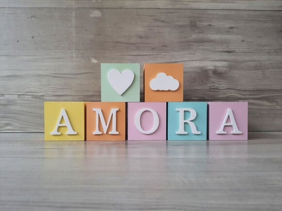 Nomes em Cubos - Mod. Clássico - 6 x 6 x 6 cm - 7 Letras
