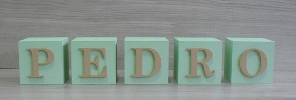 Nomes em Cubos - Mod. Clássico - 6 x 6 x 6 cm - 5 Letras