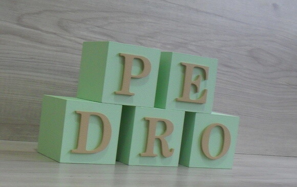 Nomes em Cubos - Mod. Clássico - 6 x 6 x 6 cm - 5 Letras