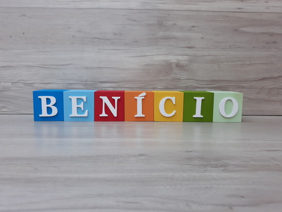 Nomes em Cubos - Mod. Clássico - 6 x 6 x 6 cm - 7 Letras