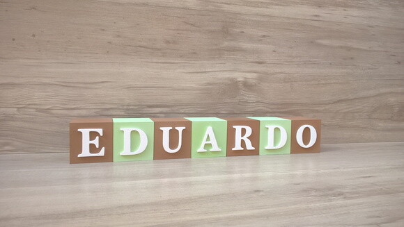 Nomes em Cubos - Mod. Clássico - 6 x 6 x 6 cm - 7 Letras