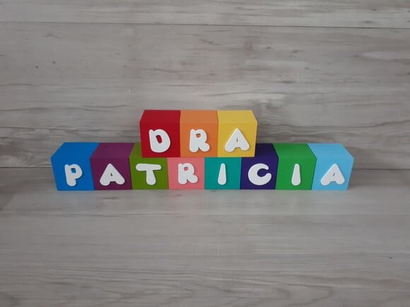 Nomes em Cubos - Mod. Infantil - 6 x 6 x 6 cm - 11 Letras