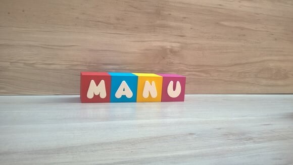Nomes em Cubos - Mod. Infantil - 6 x 6 x 6 cm - 4 Letras