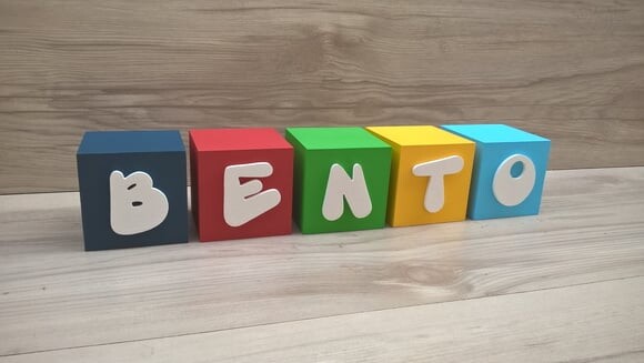 Nomes em Cubos - Mod. Infantil - 6 x 6 x 6 cm - 5 Letras