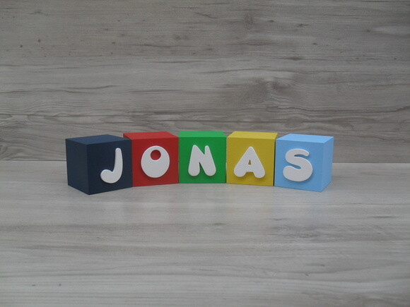 Nomes em Cubos - Mod. Infantil - 6 x 6 x 6 cm - 5 Letras