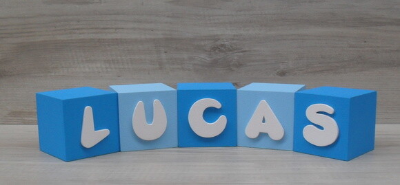 Nomes em Cubos - Mod. Infantil - 6 x 6 x 6 cm - 5 Letras