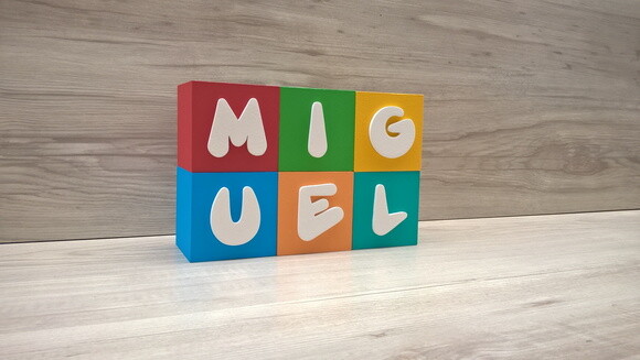 Nomes em Cubos - Mod. Infantil - 6 x 6 x 6 cm - 6 Letras