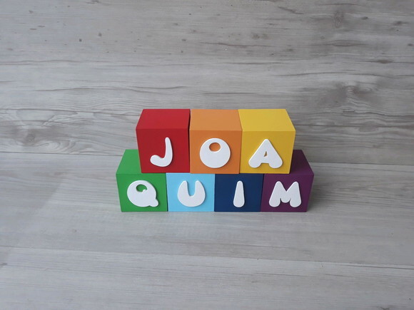 Nomes em Cubos - Mod. Infantil - 6 x 6 x 6 cm - 7 Letras