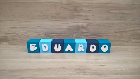 Nomes em Cubos - Mod. Infantil - 6 x 6 x 6 cm - 7 Letras