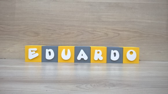 Nomes em Cubos - Mod. Infantil - 6 x 6 x 6 cm - 7 Letras