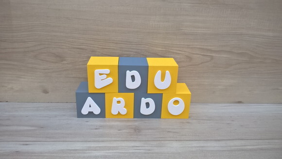 Nomes em Cubos - Mod. Infantil - 6 x 6 x 6 cm - 7 Letras