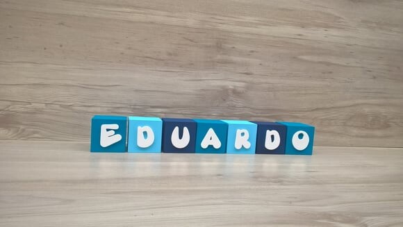 Nomes em Cubos - Mod. Infantil - 6 x 6 x 6 cm - 7 Letras